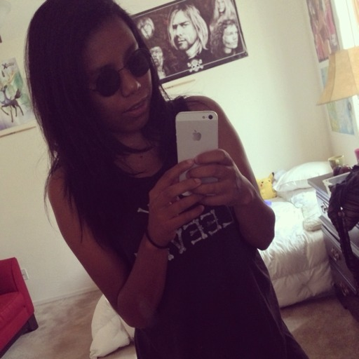 foreverfvckedxo:  I’m losing sleep, I’m losing friends. I