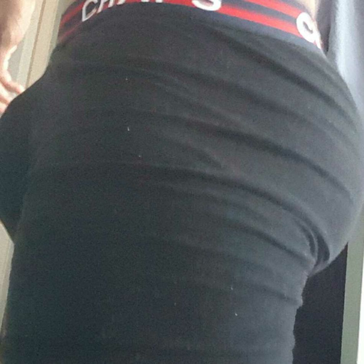 diamondstatus:  Dem lil daddies got’s fatties and riding dirty