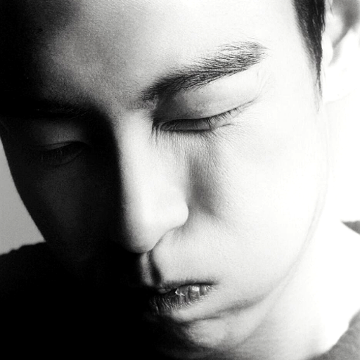 seungbunny:  Sometimes when I’m listening to BIGBANG songs
