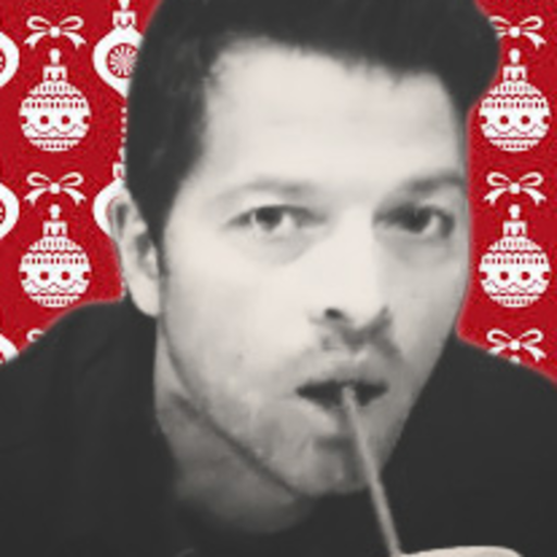 misha7collins:  Watched j2m ops for a few mins, so funny to watch