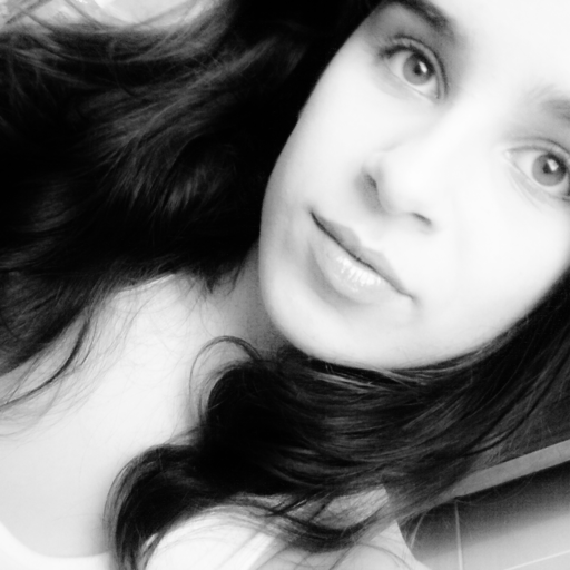 Eu? Bonita? Ok, próxima piada.