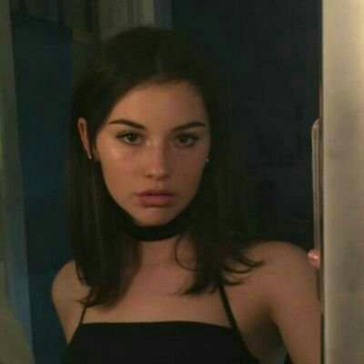 Sou dessas que quando compra os materiais escolares fica olhando