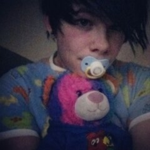 Reblog if you're over 10 and you still have stuffed animals on