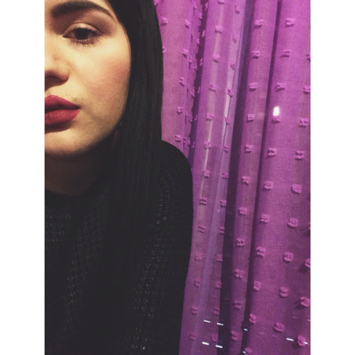 Bored. Send anons, inbox , whatever :3