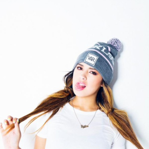 mizzjasminevillegasnewz:  Jasmine Villegas leaving Beats by Dr.