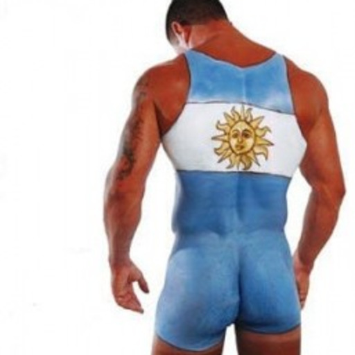 chicosparatodos:  gaysargentina:  Vestuario 