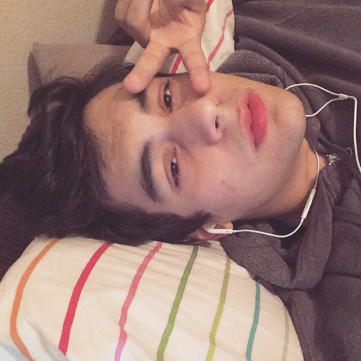 So many gorgeous people on Tumblr. My self esteem cannot handle