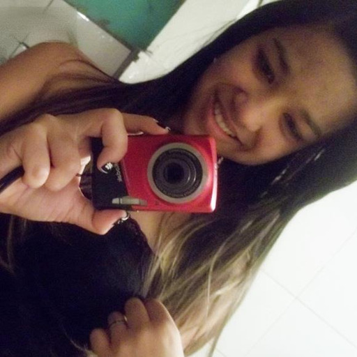 Teu abraço era tudo o que eu queria agora.