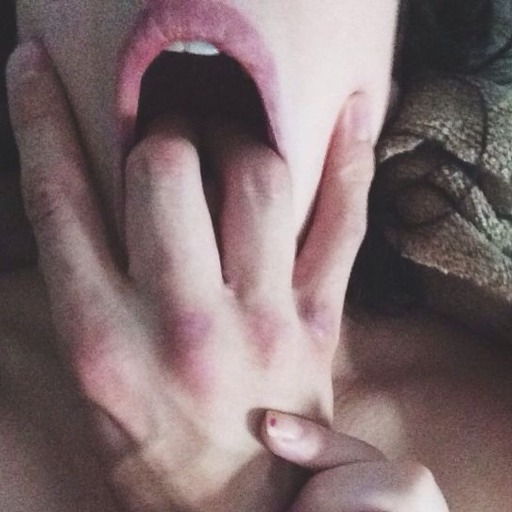 holesforusexx:harder-please-daddy:let a man feed me drugs until