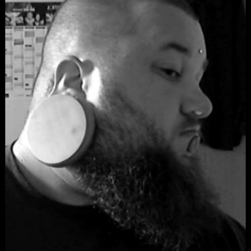 beardyphil:  lets play ping pong mith ma lobes