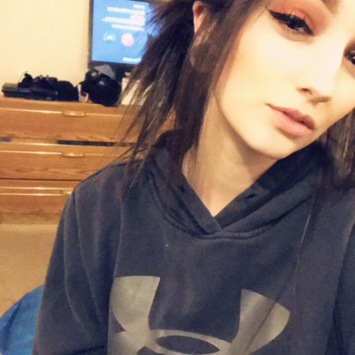 jinxthecrazyy:  Interested in my premium snapchat?  Message me!