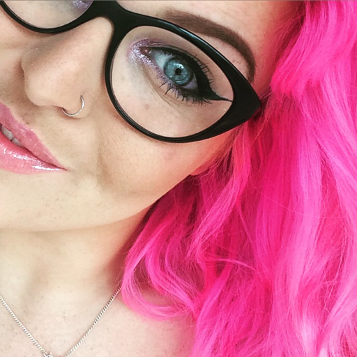 hipsthighsandblueeyes:  So a bunch of people kept asking for