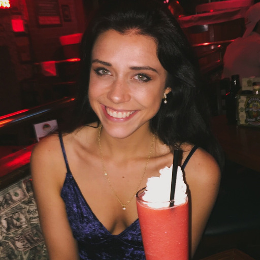 letsgetfries:WHY ARE THE GIRLS ON HERE SO GOOD LOOKING