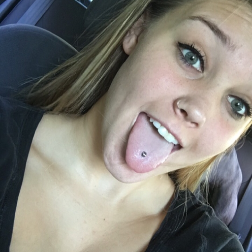 blondepop00:  Reblog if you need a shot.