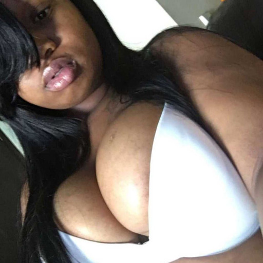 prettyynjuicyyy:You know you want this ass