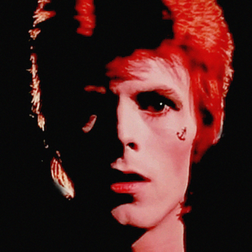 starman-inthesky: David Bowie photographed by Mick Maloney in