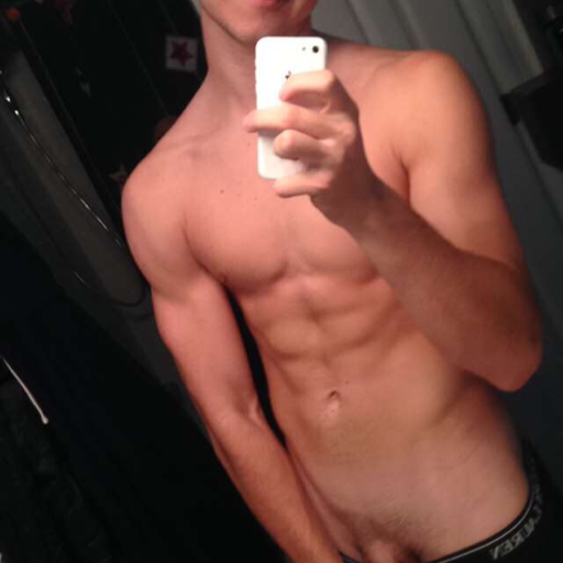 straightboysarehot:  dadsonsex:  Dad makes me practice.  I wish