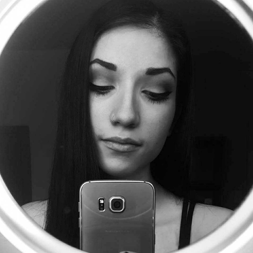  myrtsi: best thing in life is when you can hear the singer breathe