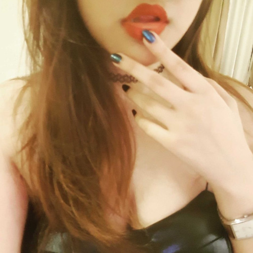 mistressroze:  I’m still up for outcall sessions you sluts!