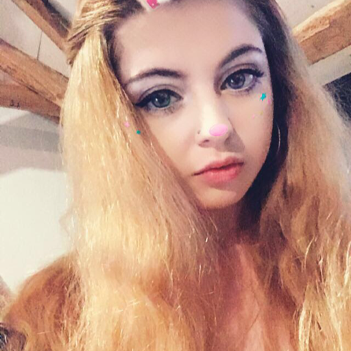 tristeprincesse:  I just wanna be covered in glitter at all times