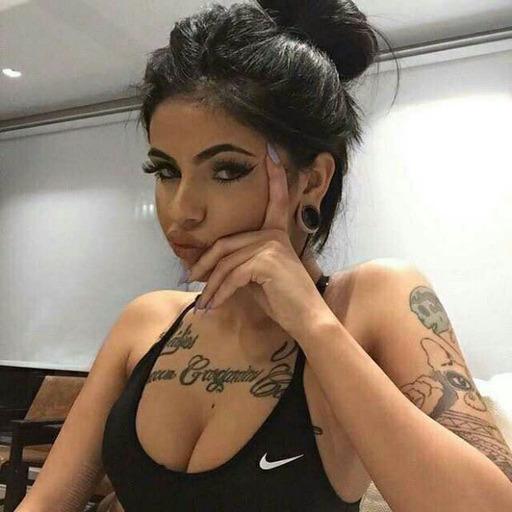 Digamos que eu tenho ciúmes até do vento que te toca.