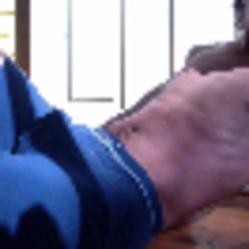 seriousbator:  so hot how this bator spreads his legs. my favorite