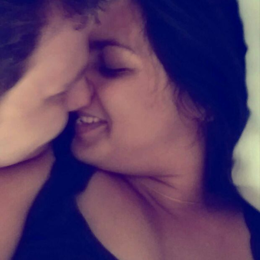 "Eu amo" "O que?" "O Tumblr" "OMG EU TAMBÉM, VAMOS NOS CASAR"