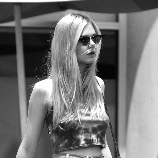 ellefanningplace:  ellefanning   🇺🇸🇺🇸💙🍉❤️4️⃣❤️🍉💙🇺🇸🇺🇸