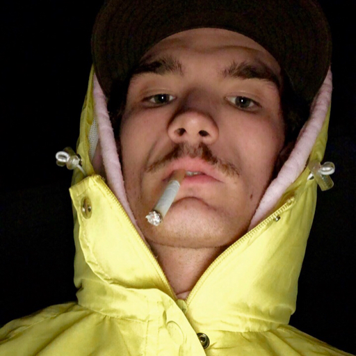 nicolethedopefiendqueen:  97gigi:  i think its dumb if drug dealers
