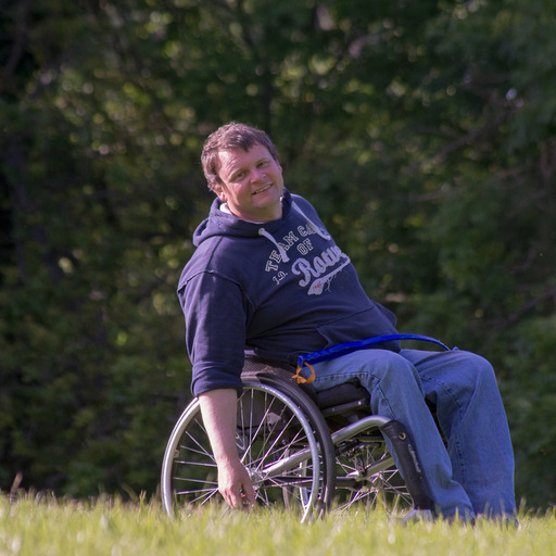 texasred43:  ever-deflating-wheels:    Ouch, that kinda stung