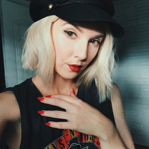 sadxprincess:  I just really like food and orgasms   Sweet nectar