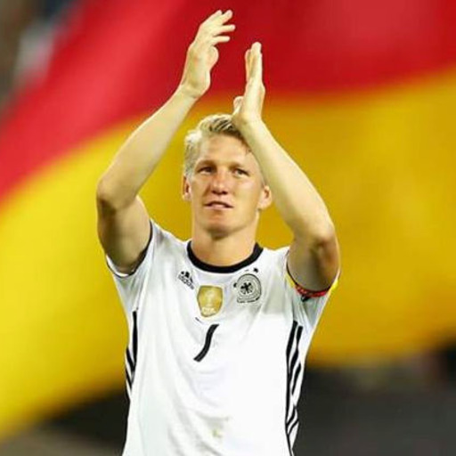 bastiansbabe:James pointing to the stands after his goal. I