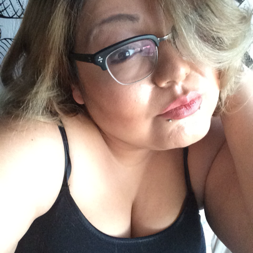 reblog if there is someone you would like to be giving oral sex