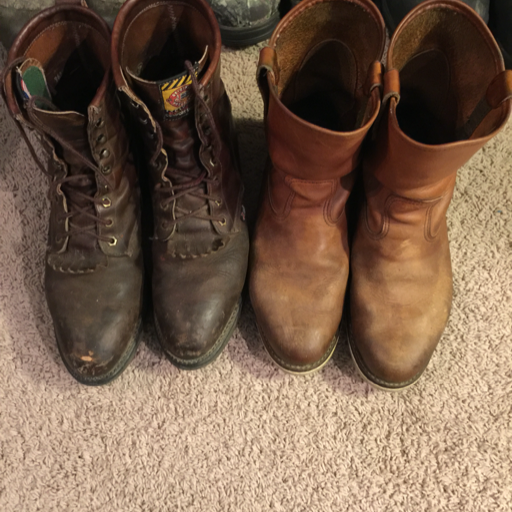 bootcowboy:  wl212104:  So horny chatting with one of my buddy’s