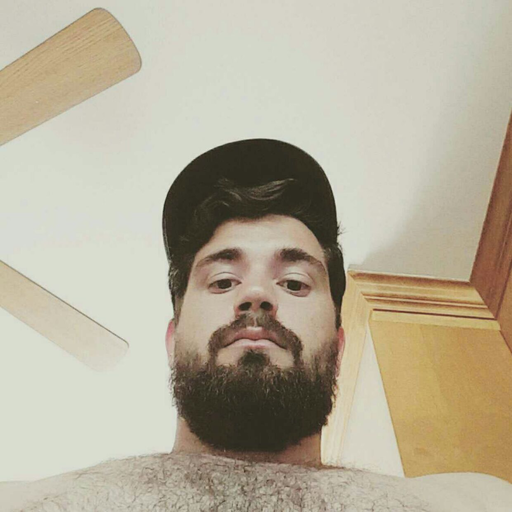 thebeardedarchitect:  Fresh out of shower! 💦😅