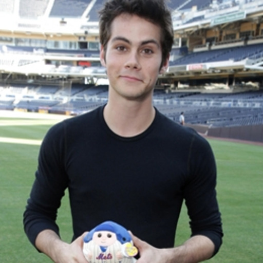 wolvaries:  i love dylan o’brien thats a boy you take home