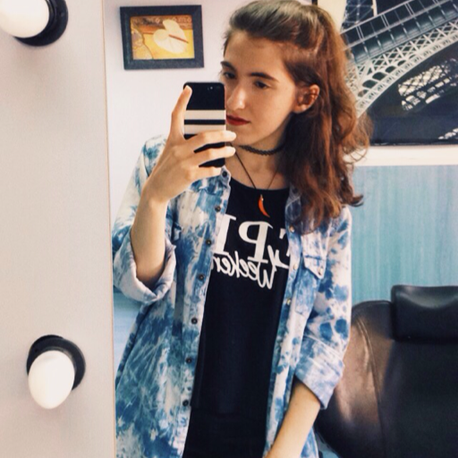 Reblog if you're bored and want questions :) 