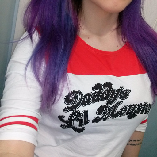 fairyofoz:  I’m in love with Margot as Harley Quinn. SHE HAS