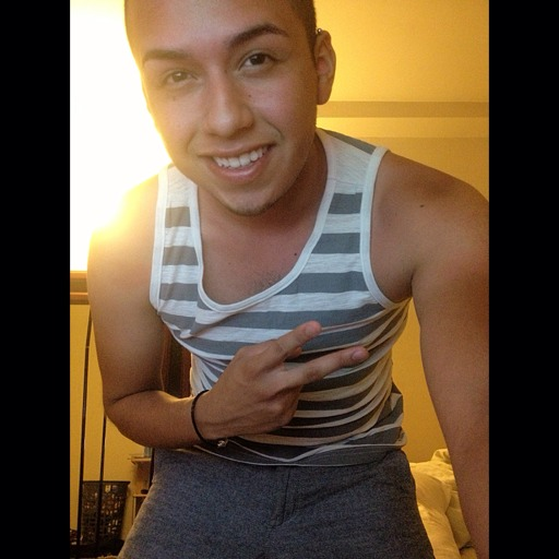bishopmyles:  twerks4loanpayments:  prettyboyshyflizzy:  Bar