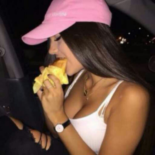 Sou do tipo que fala sozinha e ainda no meio da minha própria