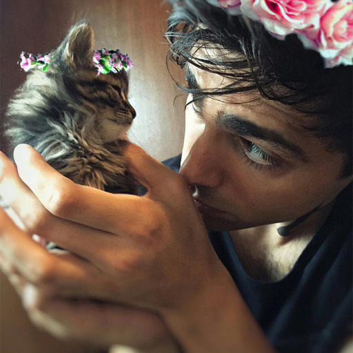 cuddlylightwood:  kissing a girl is soft. her lips smooth, falling