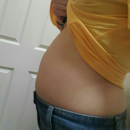 a-little-more-to-love:  this chubby little gut in a crop top
