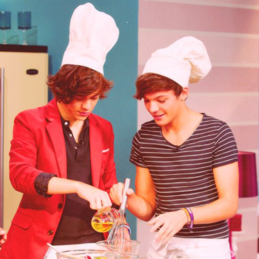 im-a-directioner-fangirl:  Stop  doing  that  