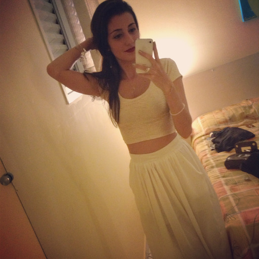Reblog se você consegue tirar seu sutiã sem tirar sua blusa.