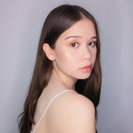 queen-of-love-and-beauty:  “I don’t wear makeup so I