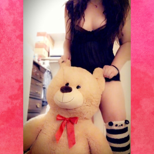 wittlebabydolly:  A dirty little babydoll who loves to taste