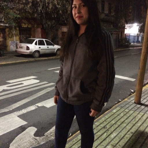 Prefiero conversar tirados en el pasto de noche que carretear.