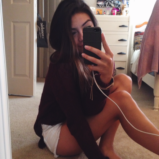 int0xication:  CRUSHES ARE STUPID AND LIKING PEOPLE IS STUPID