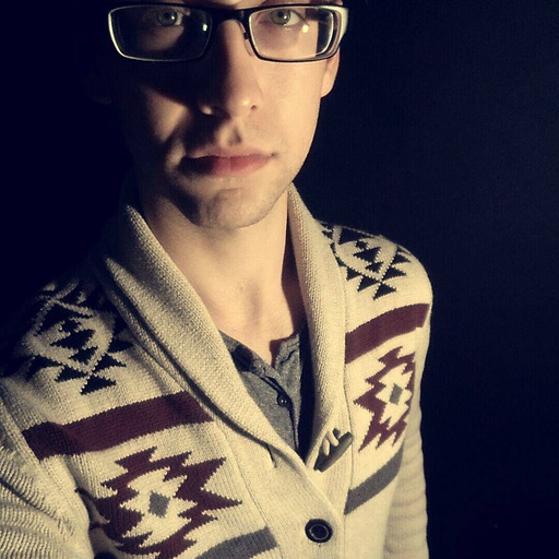 livinghypocrisy:  I wanna be held. And kissed. And have my butt