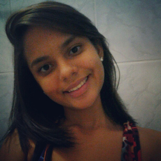 Prefiro garotos que me chamem de bebê do que de gostosa. Desculpa